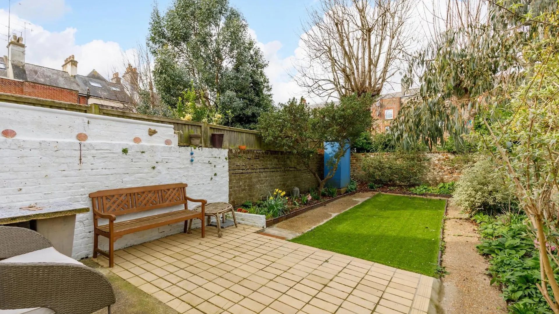 Central Hove Flat W Large Garden 0*, Brighton